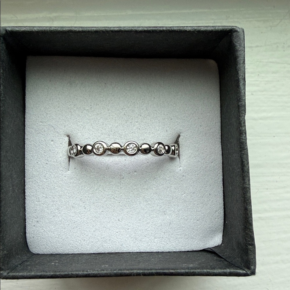 NEW!! Thin perfect stackable 14k white gold plated ring size 7.5